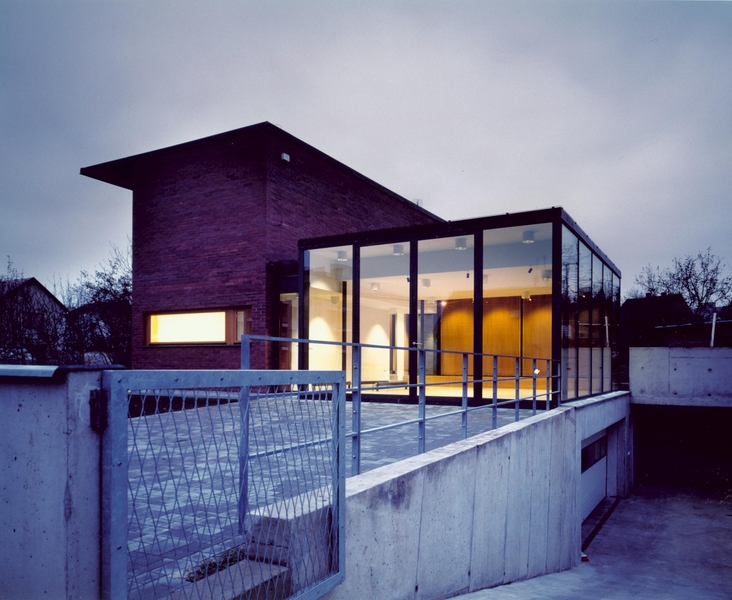 Rodinný dům Měcholupy