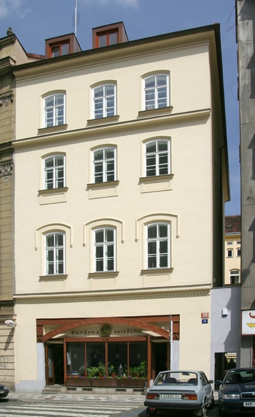 Vojtěšská Residential Building