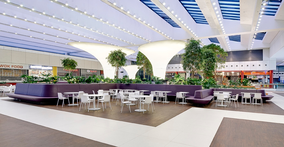 Foodcourt SC Forum Nová Karolina