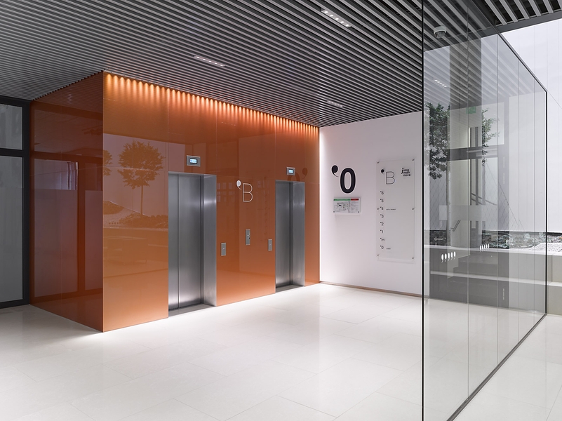 Jungmannova 15 - office interior design