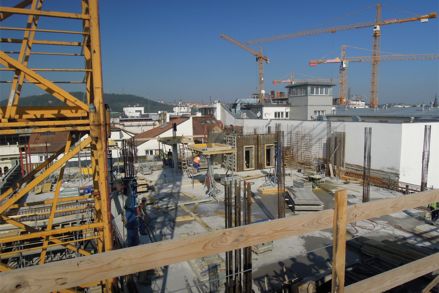 Jungmannova 15 - hrub&aacute; stavba